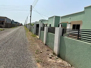 Furnished 3bdrm House in Adom Estate, Community 25 for sale