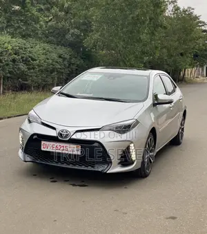 Toyota Corolla XSE (1.8L 4cyl 2A) 2019 Black
