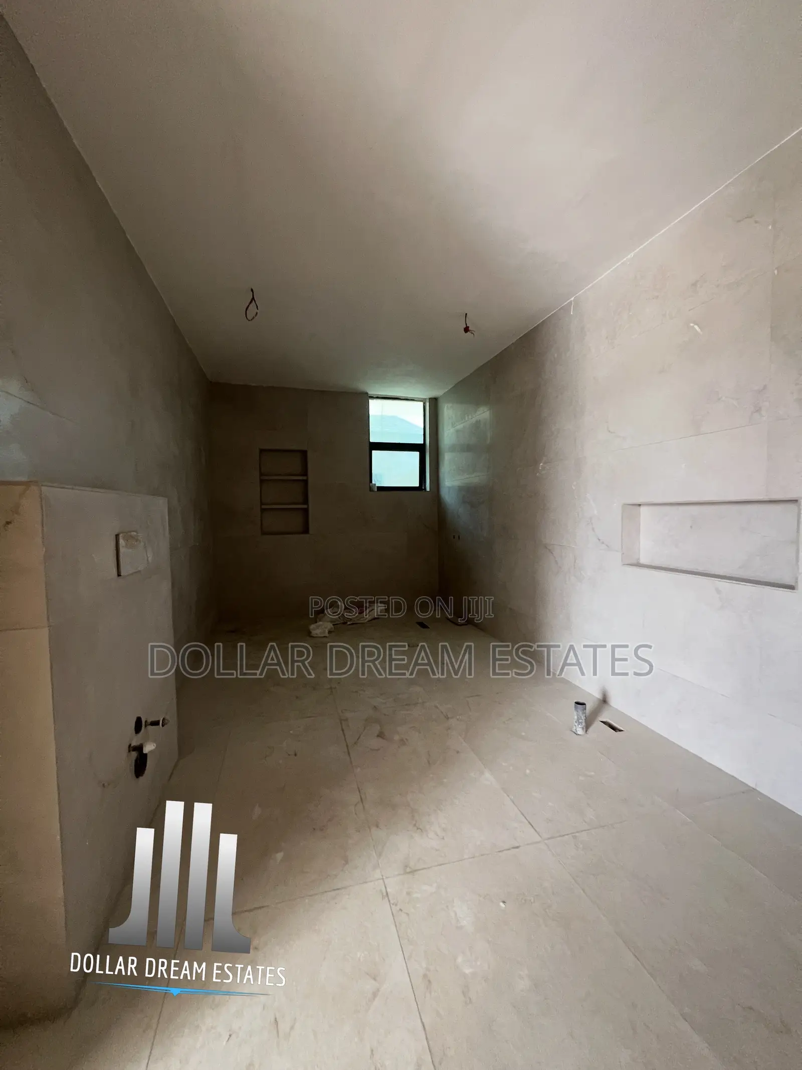 5bdrm House in Adjiriganor for sale
