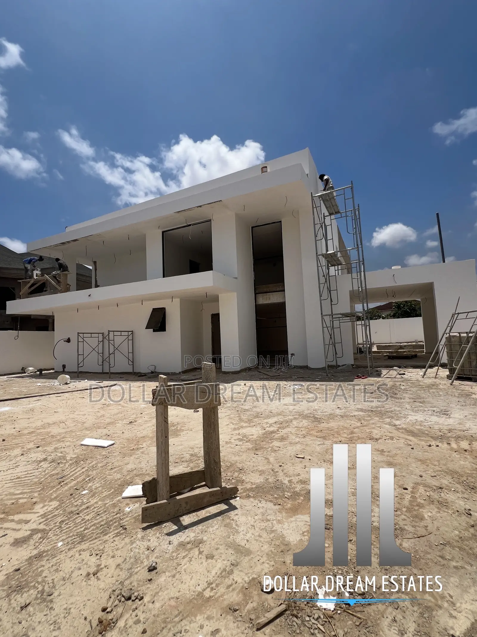 5bdrm House in Adjiriganor for sale