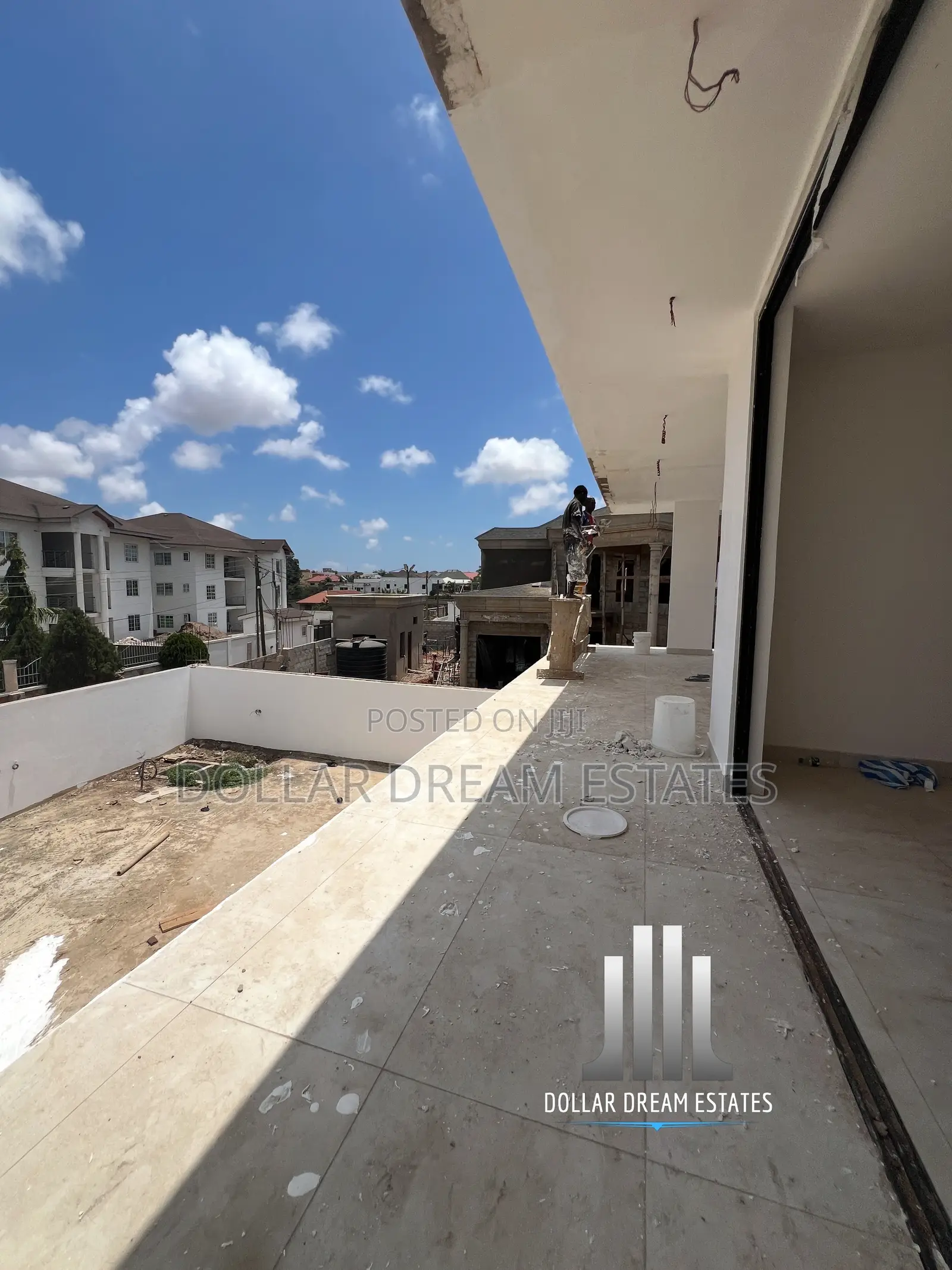 5bdrm House in Adjiriganor for sale