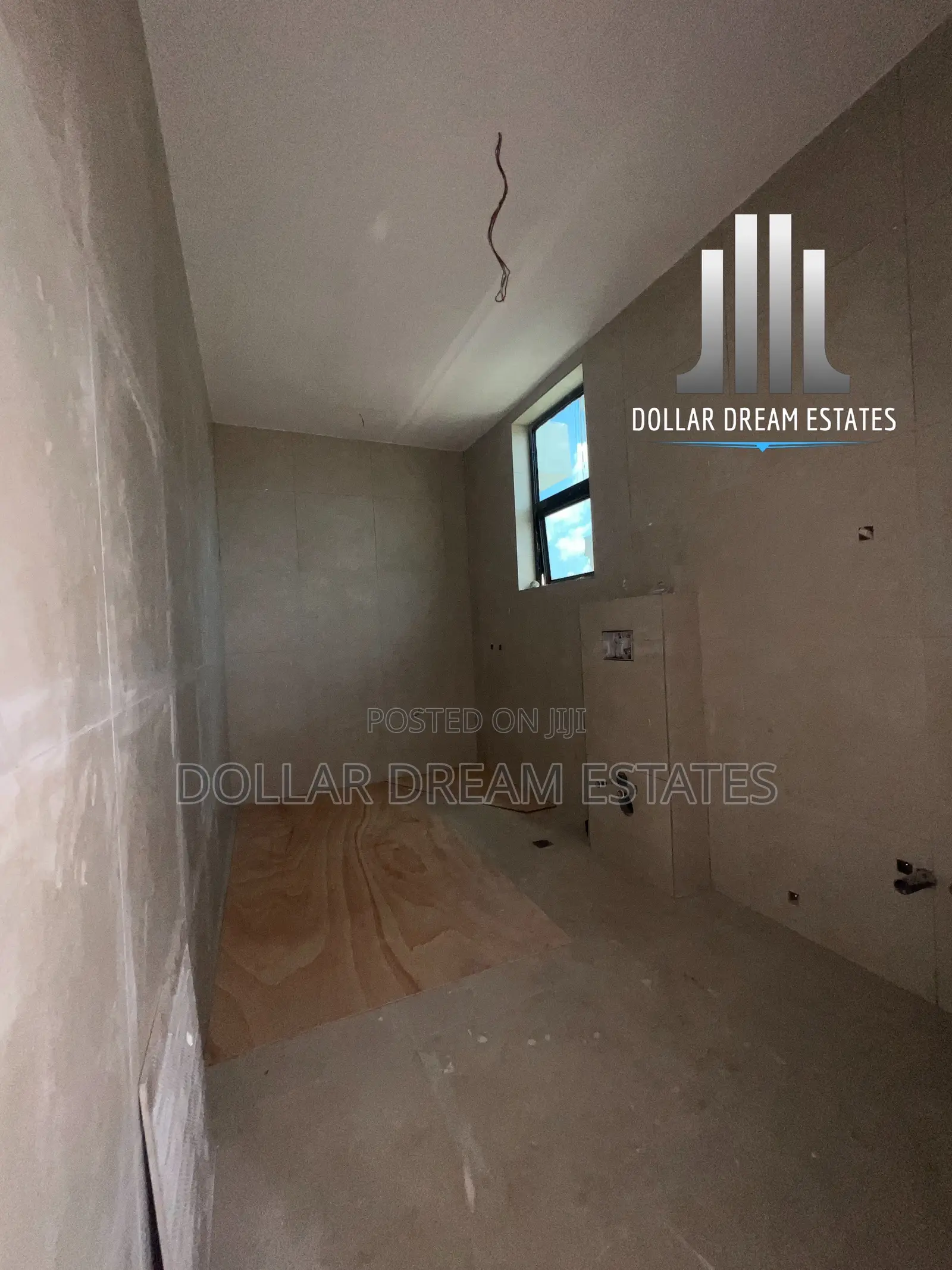 5bdrm House in Adjiriganor for sale