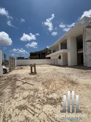 5bdrm House in Adjiriganor for sale