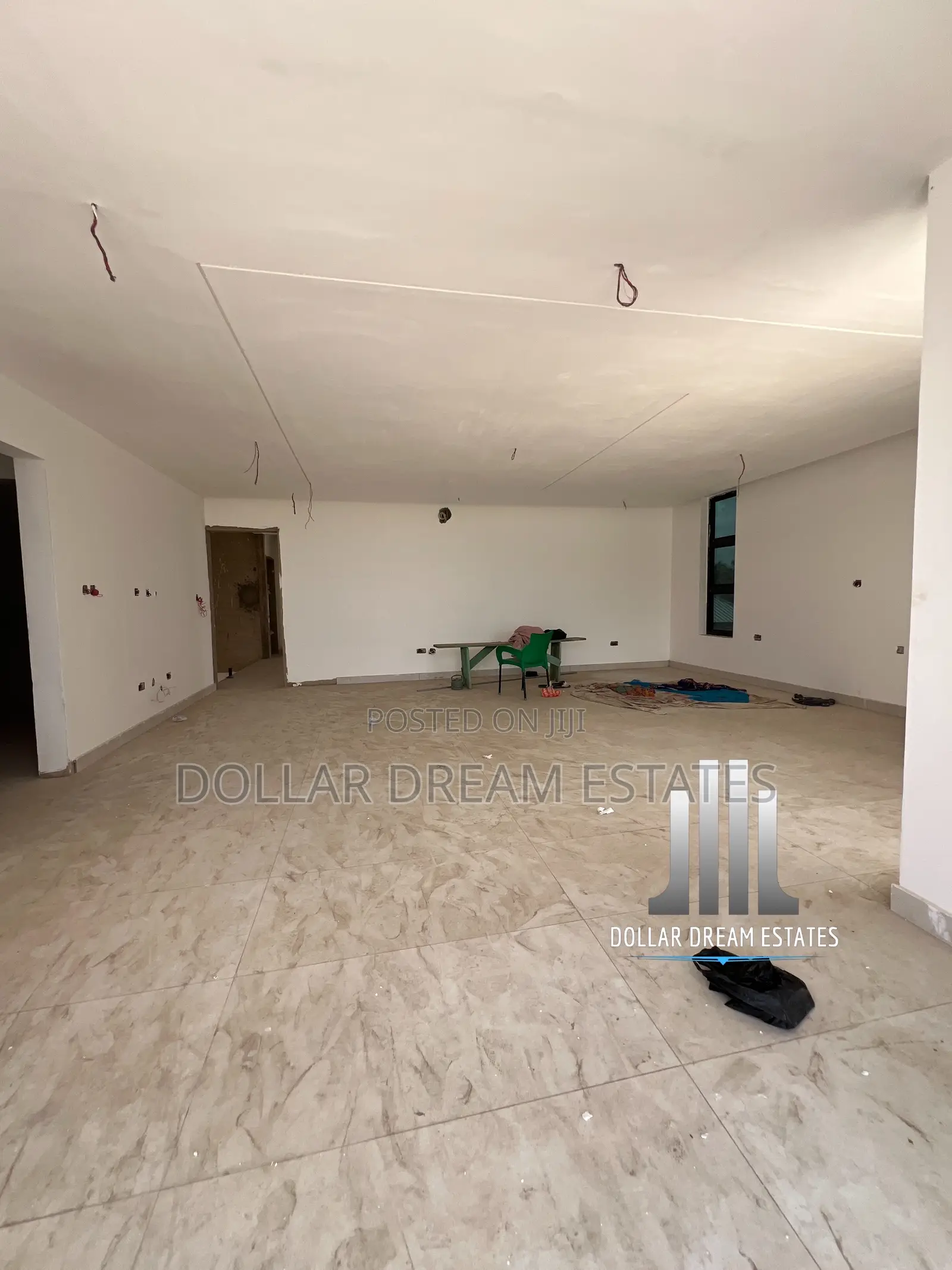 5bdrm House in Adjiriganor for sale