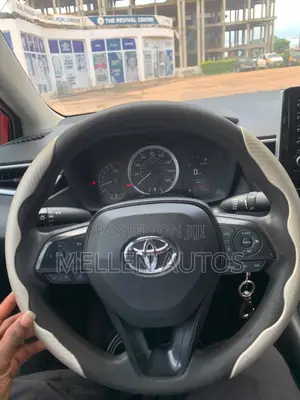 Toyota Corolla LE 2021 Red