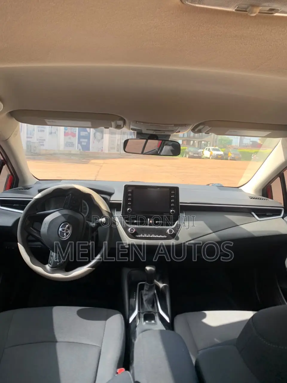 Toyota Corolla LE 2021 Red