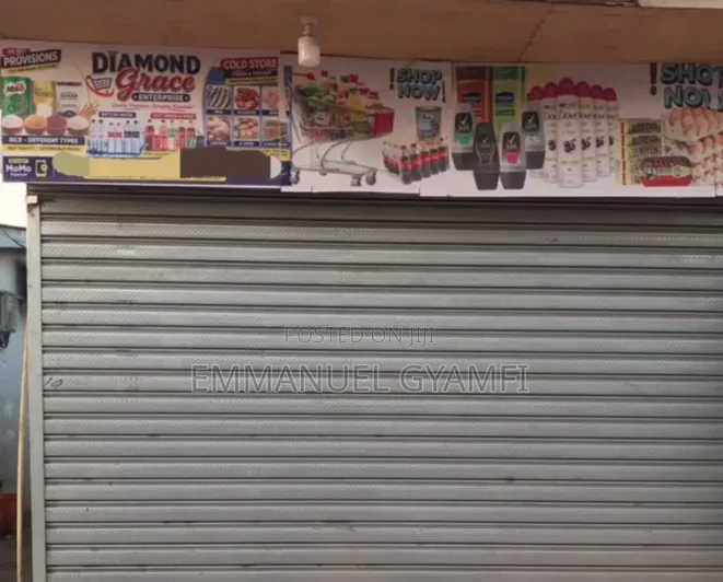 Spacious Container Shop for Rent
