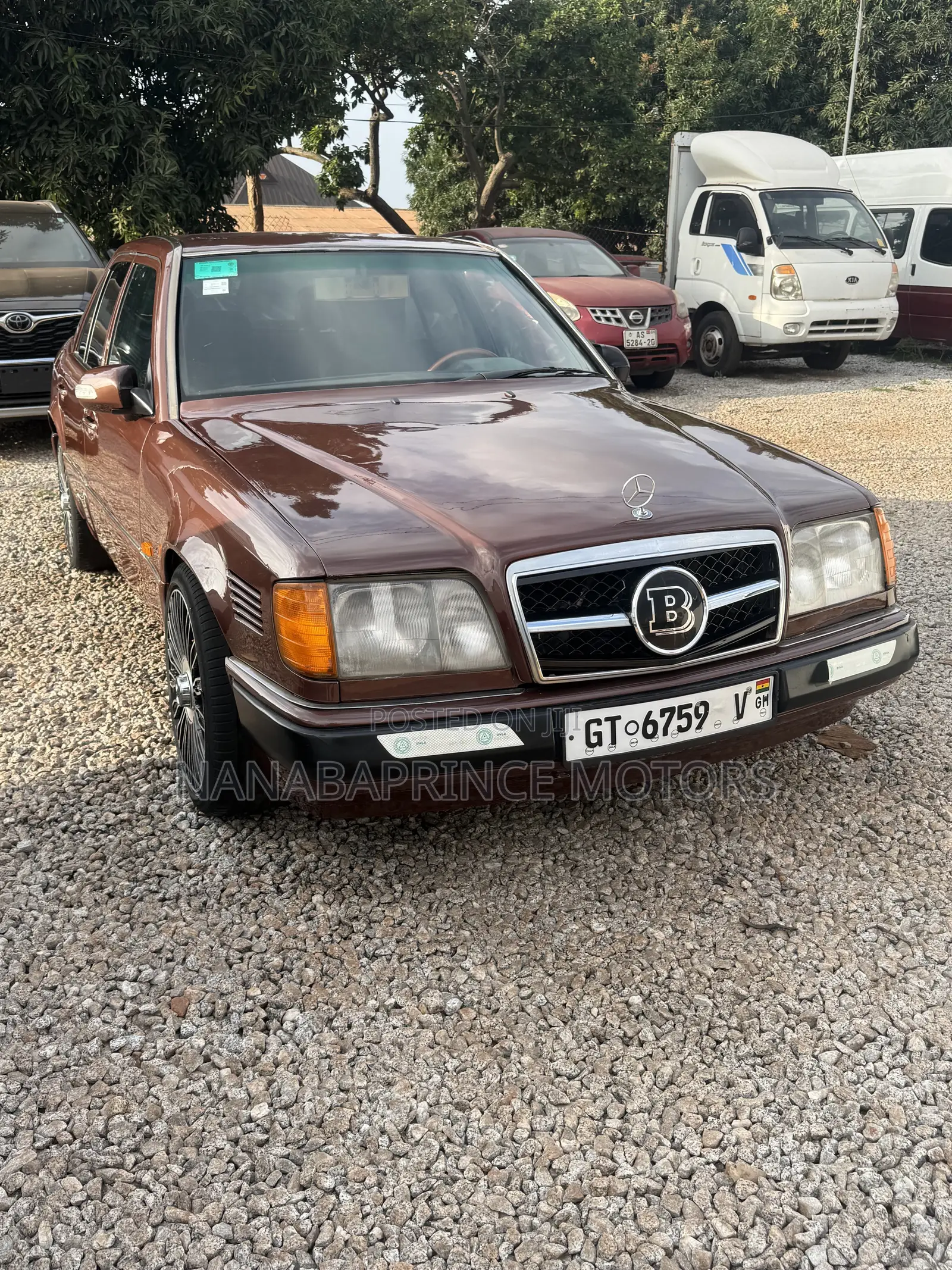 Mercedes-Benz 200E 1998 Brown