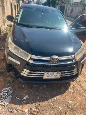 Toyota Highlander LE 4x2 (2.7L 4cyl 6A) 2018 Black
