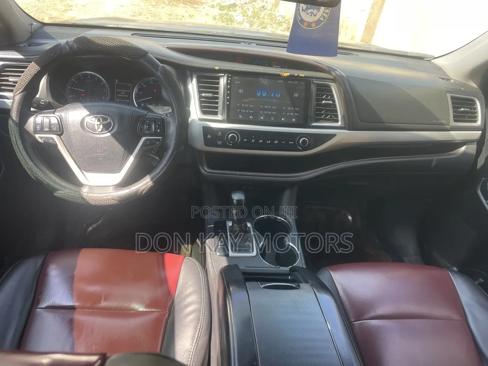 Toyota Highlander LE 4x2 (2.7L 4cyl 6A) 2018 Black