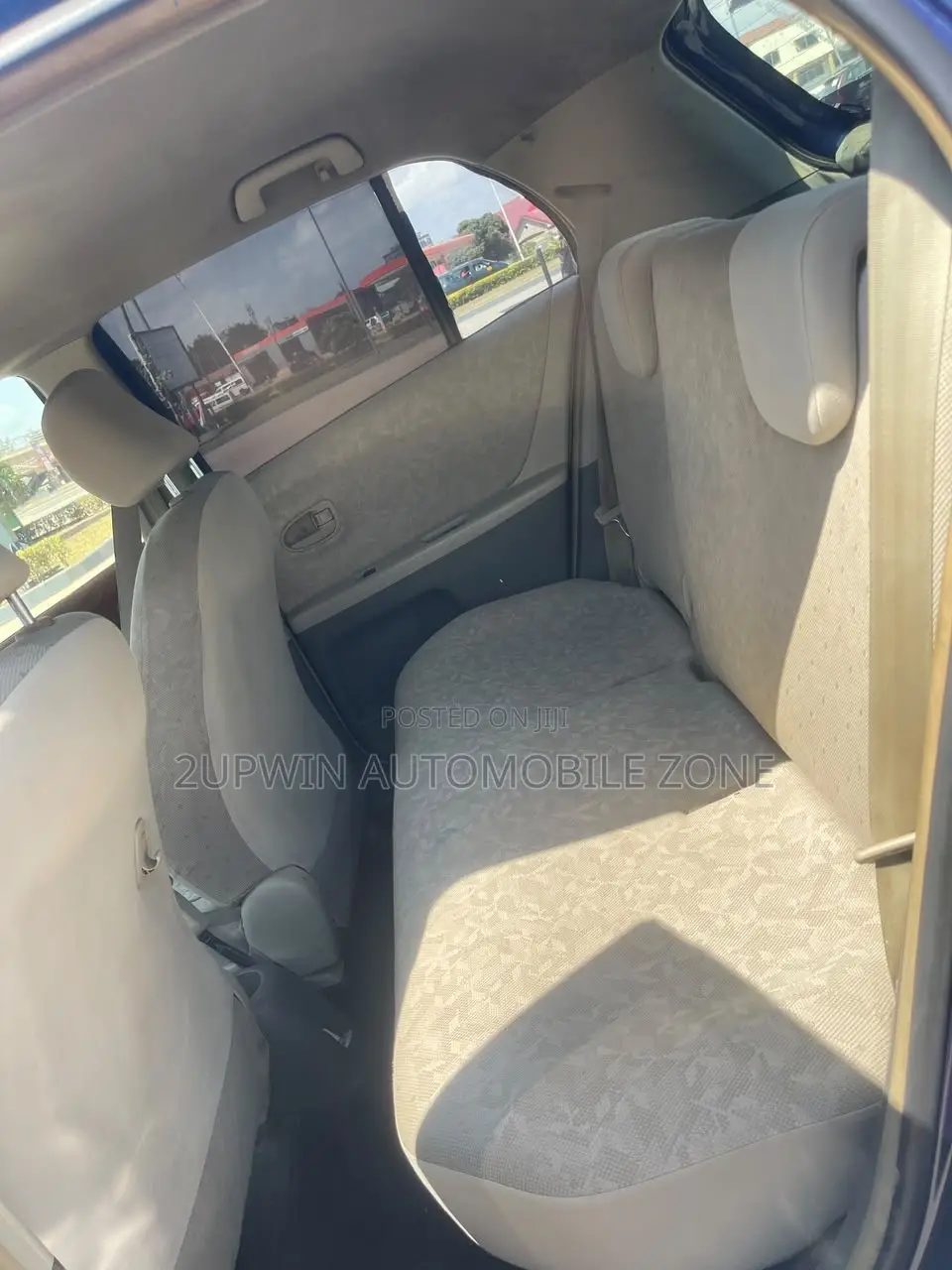Toyota Vitz 2010 Blue