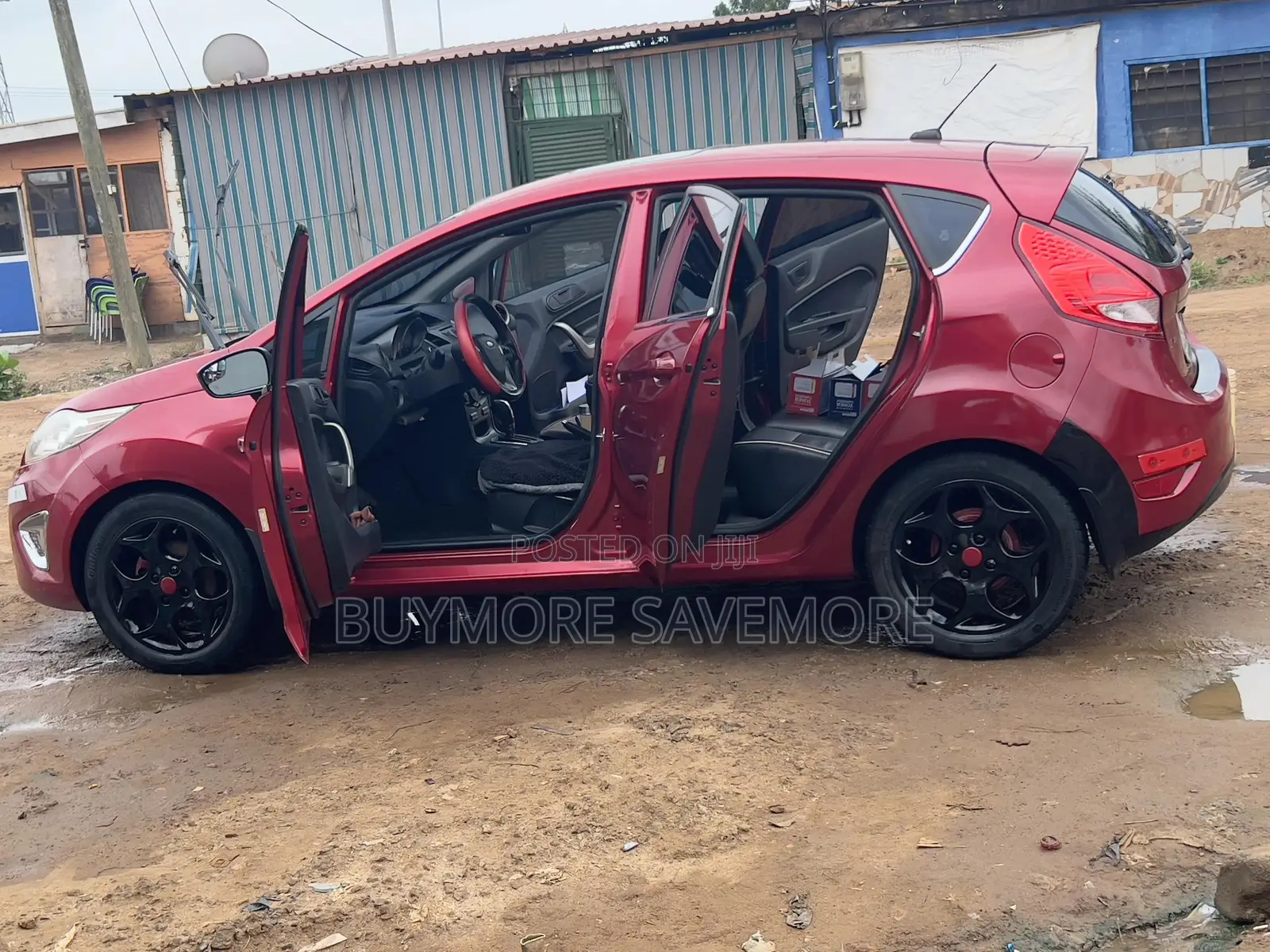Ford Fiesta SES 2011 Red