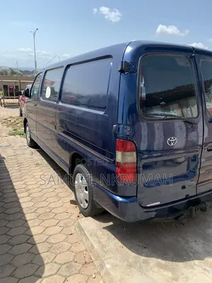 Toyota HiAce 2004 Blue