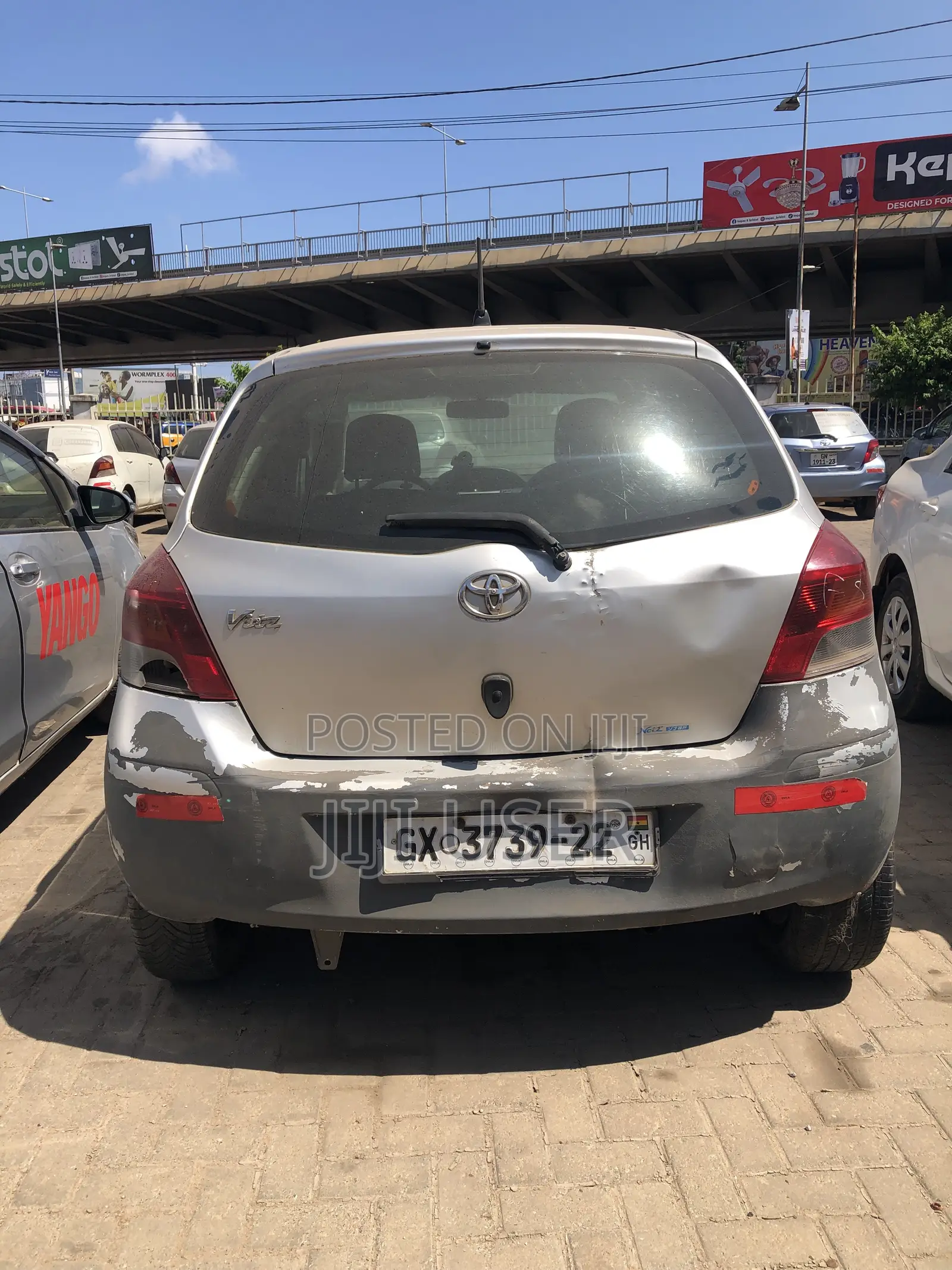 Toyota Vitz 1.3 FWD 5dr 2010 Gray