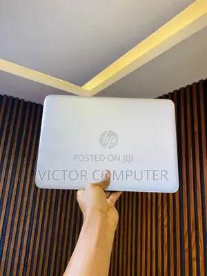 Laptop HP EliteBook 820 G3 8GB Intel Core i5 SSD 256GB