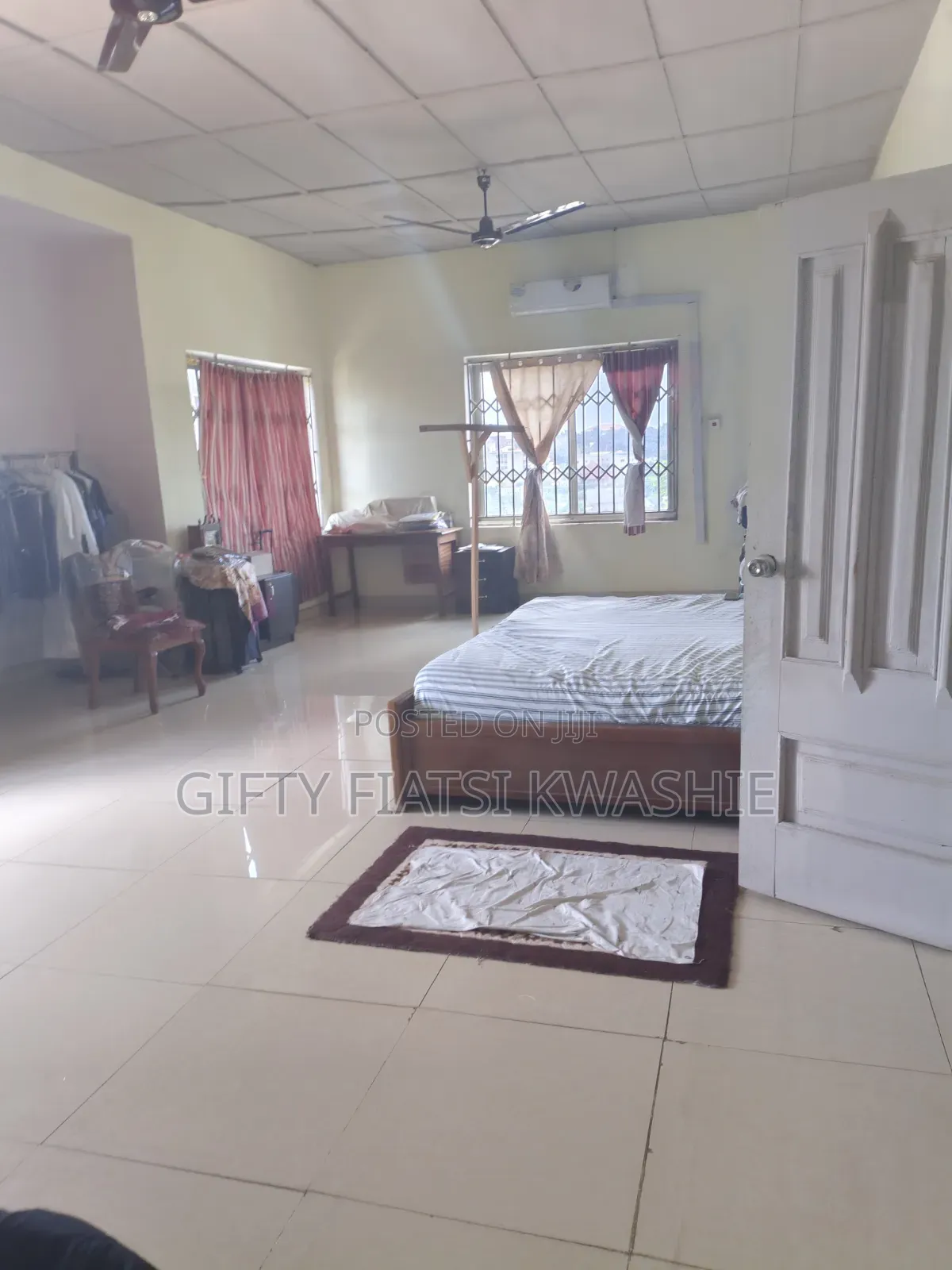 20bdrm House in Parakou Estate, Kumasi Metropolitan for sale