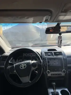 Toyota Camry 2014 Red