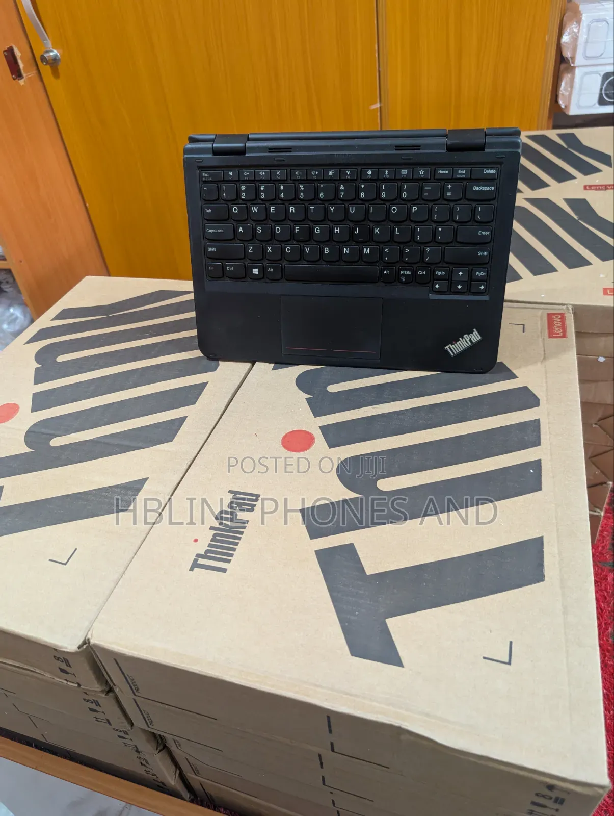 New Laptop Lenovo Yoga 11e 4GB Intel Core i3 SSD 128GB