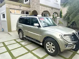 Mitsubishi Pajero V80 3.5 V6 GL/GLS 2015 Gray
