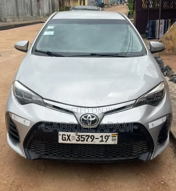Toyota Corolla 2016 Silver
