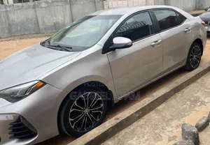 Toyota Corolla 2016 Silver