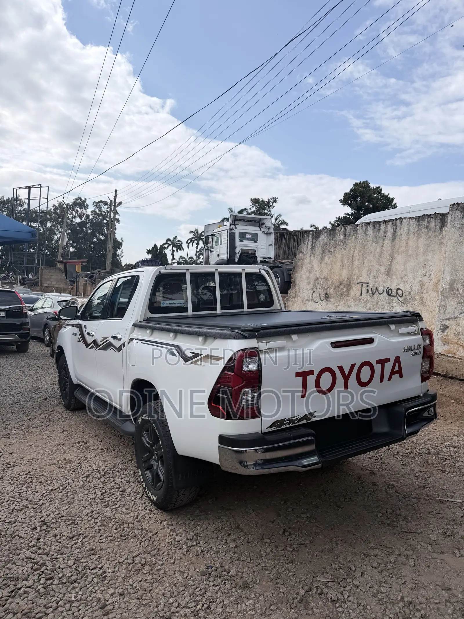 New Toyota Hilux 2024 White