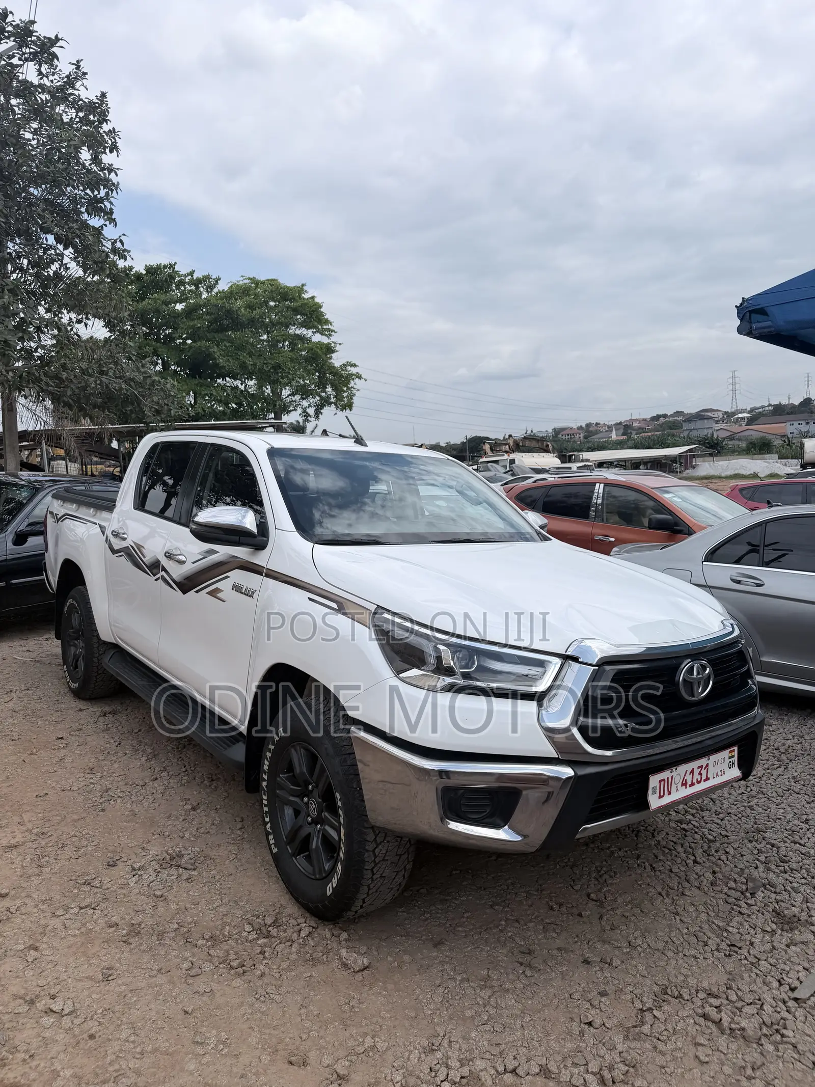 New Toyota Hilux 2024 White