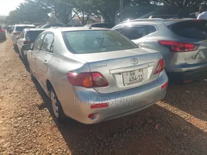 Toyota Corolla 2010 Silver