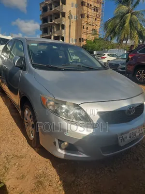Toyota Corolla 2010 Silver