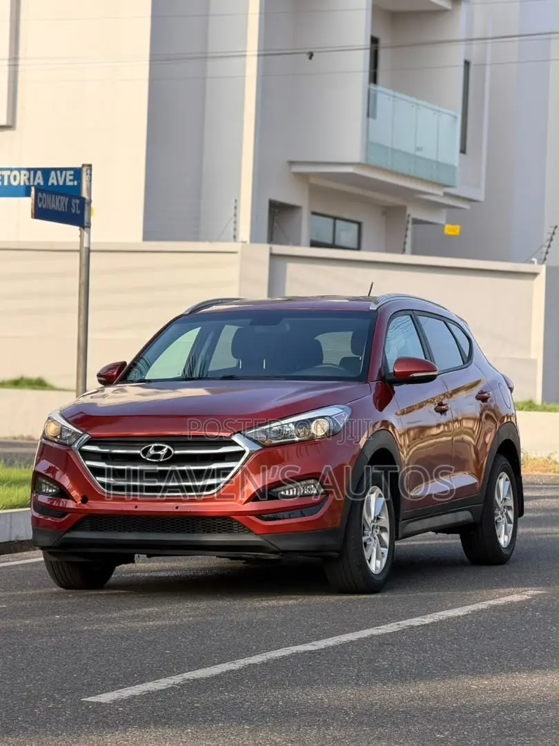 Hyundai Tucson 2016 Red