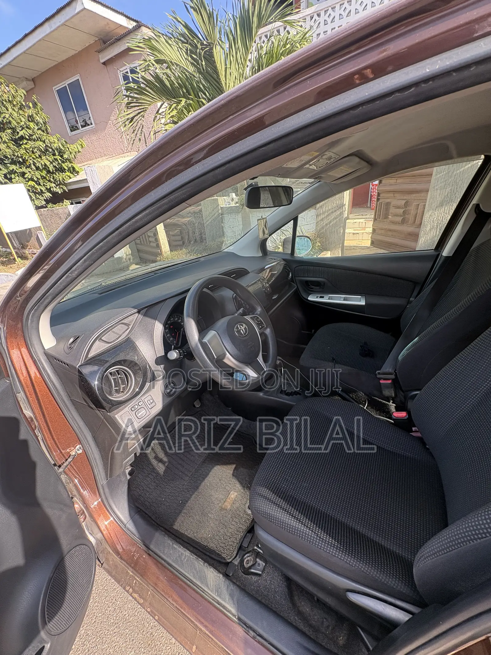 Toyota Vitz 2016 Brown