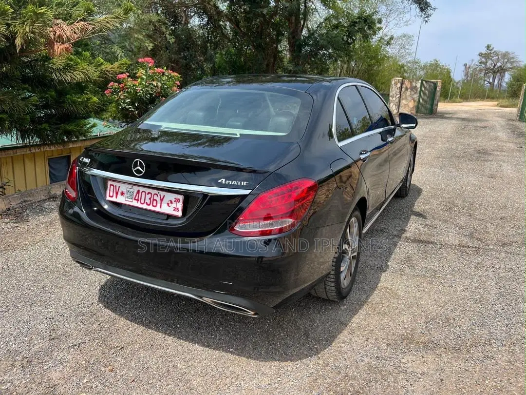 Mercedes-Benz C300 Base 4Matic Sedan AWD (2.0L 4cyl 7A) 2016 Black