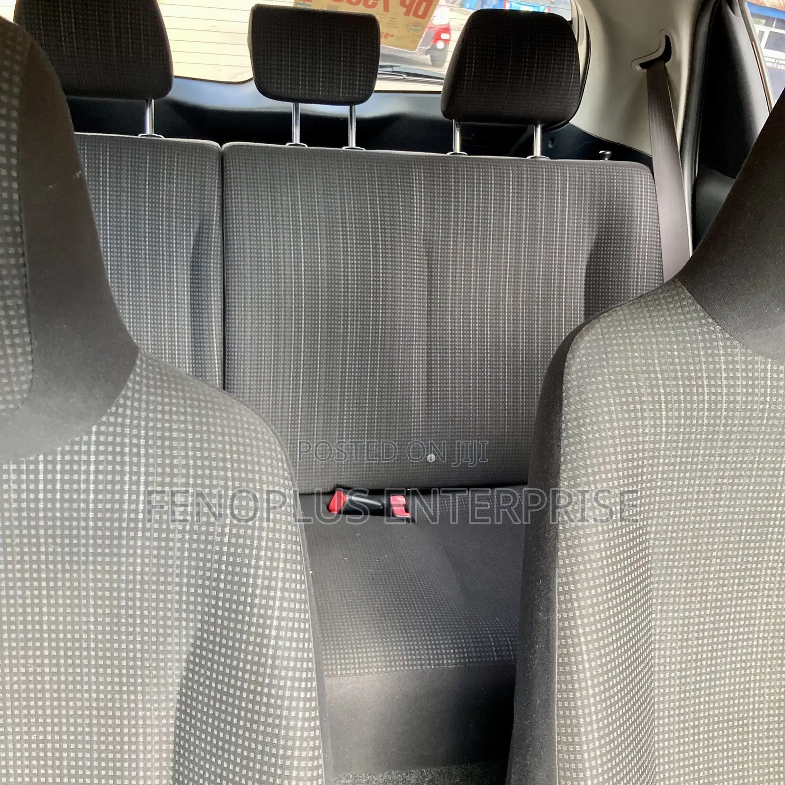 Toyota Vitz 2017 White
