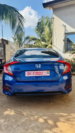 Honda Civic EX 4dr Hatchback (1.5L 4cyl) 2017 Blue