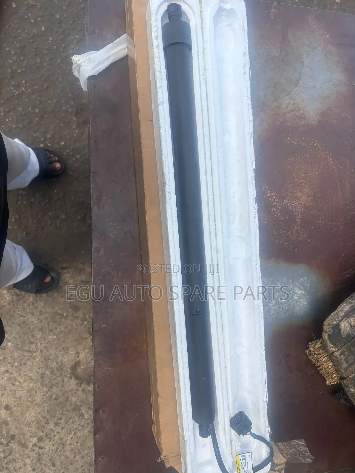 Toyota Landcruiser 300 Boot Shock Absorber Available