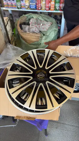 Original Nissan 17 Inch Wheel Cover