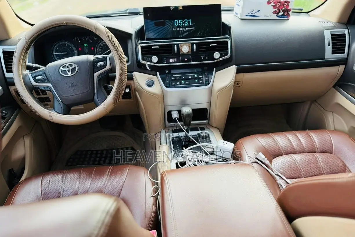 Toyota Land Cruiser 2023 Gray