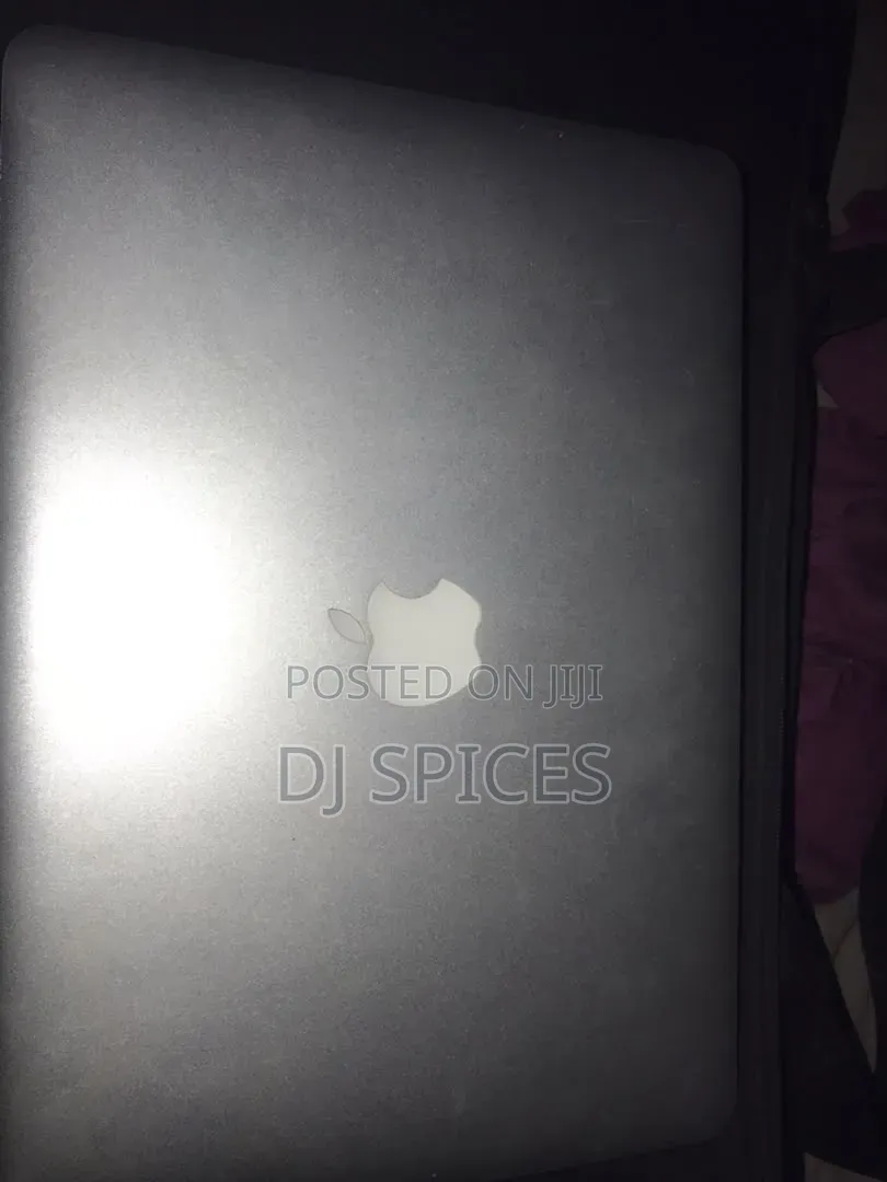Laptop Apple MacBook Air 2015 8GB Intel Core i5 SSD 512GB