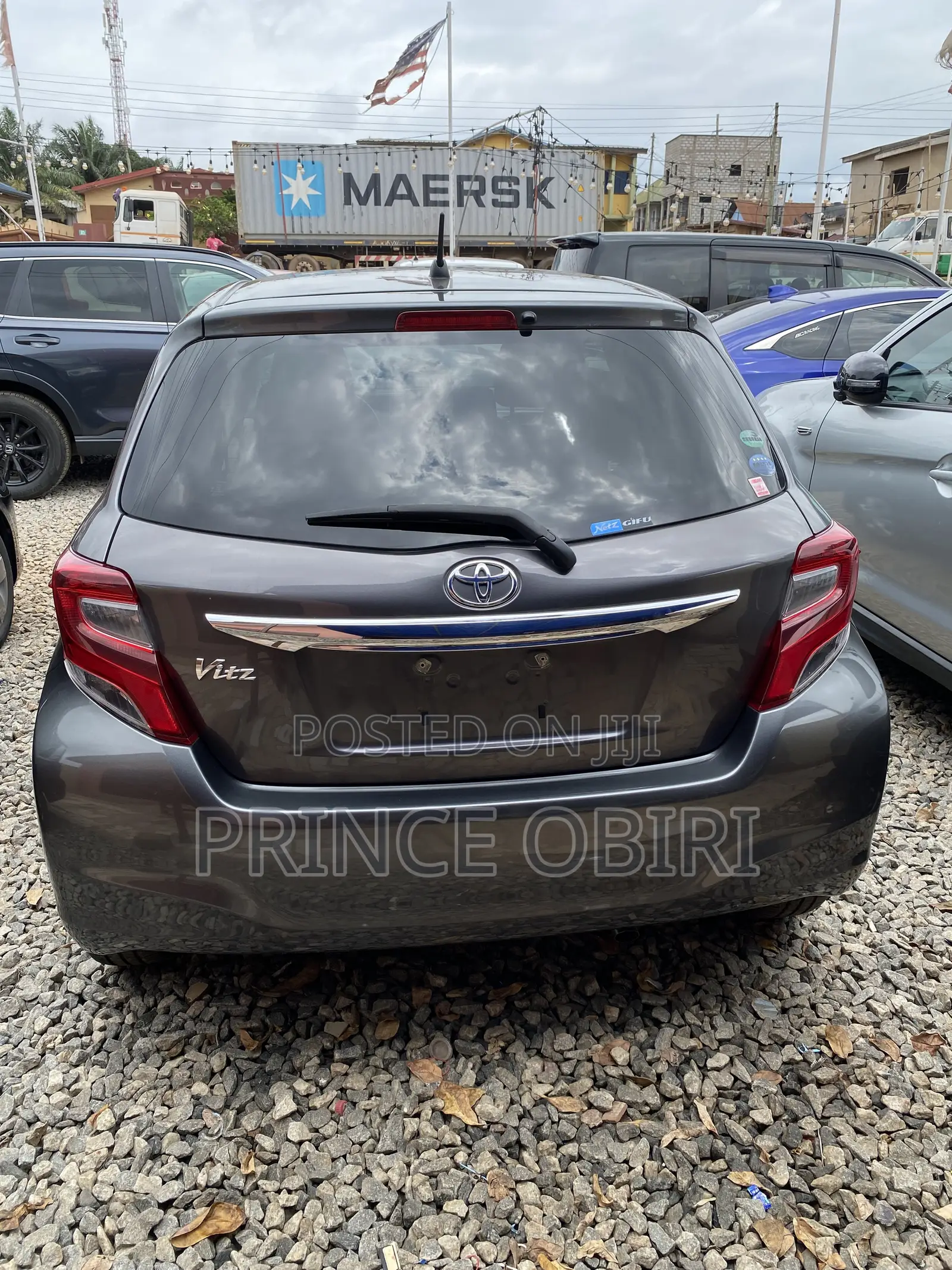 Toyota Vitz 1.3 AWD 5dr 2015 Gray