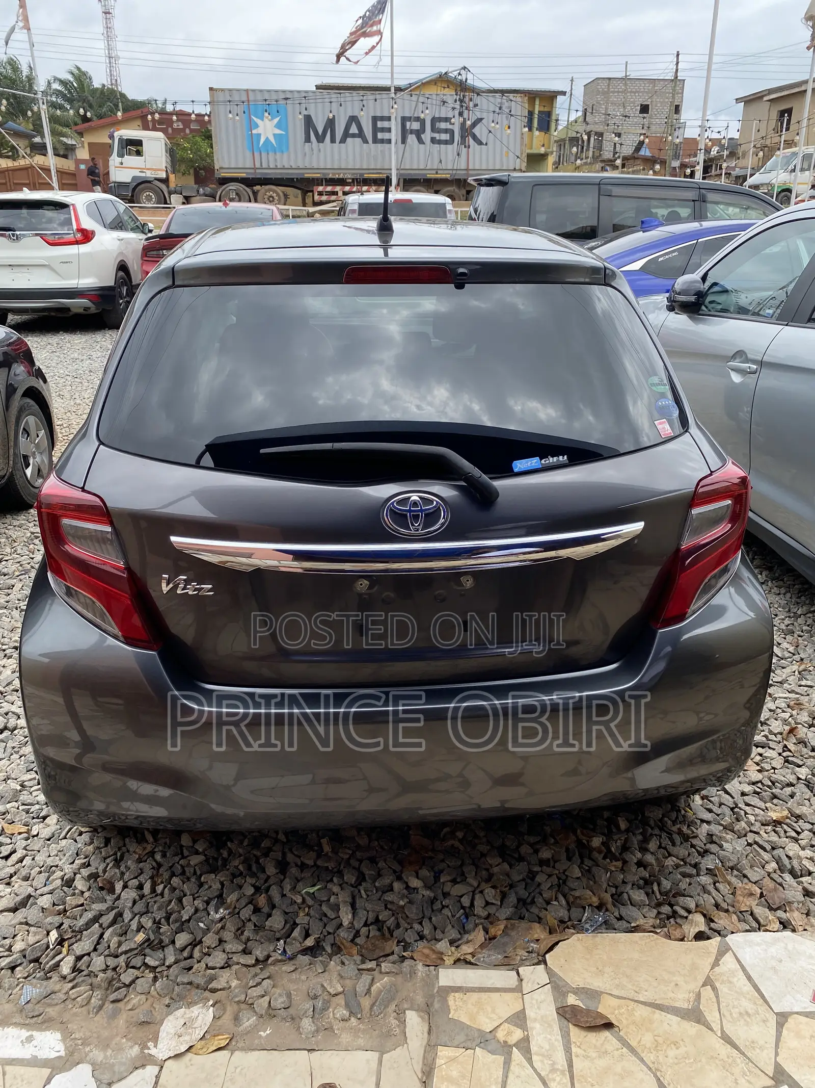 Toyota Vitz 1.3 AWD 5dr 2015 Gray