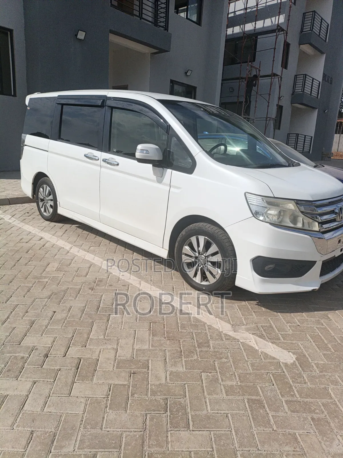 Honda Stepwgn 2012 White
