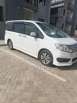 Honda Stepwgn 2012 White