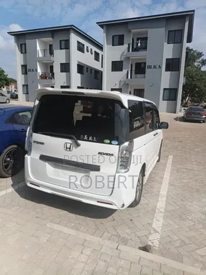 Honda Stepwgn 2012 White
