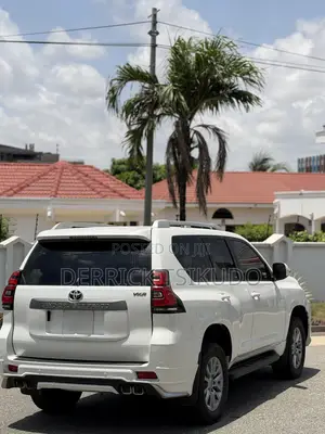 Toyota Land Cruiser Prado 2.7 2018 White