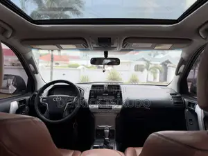 Toyota Land Cruiser Prado 2.7 2018 White
