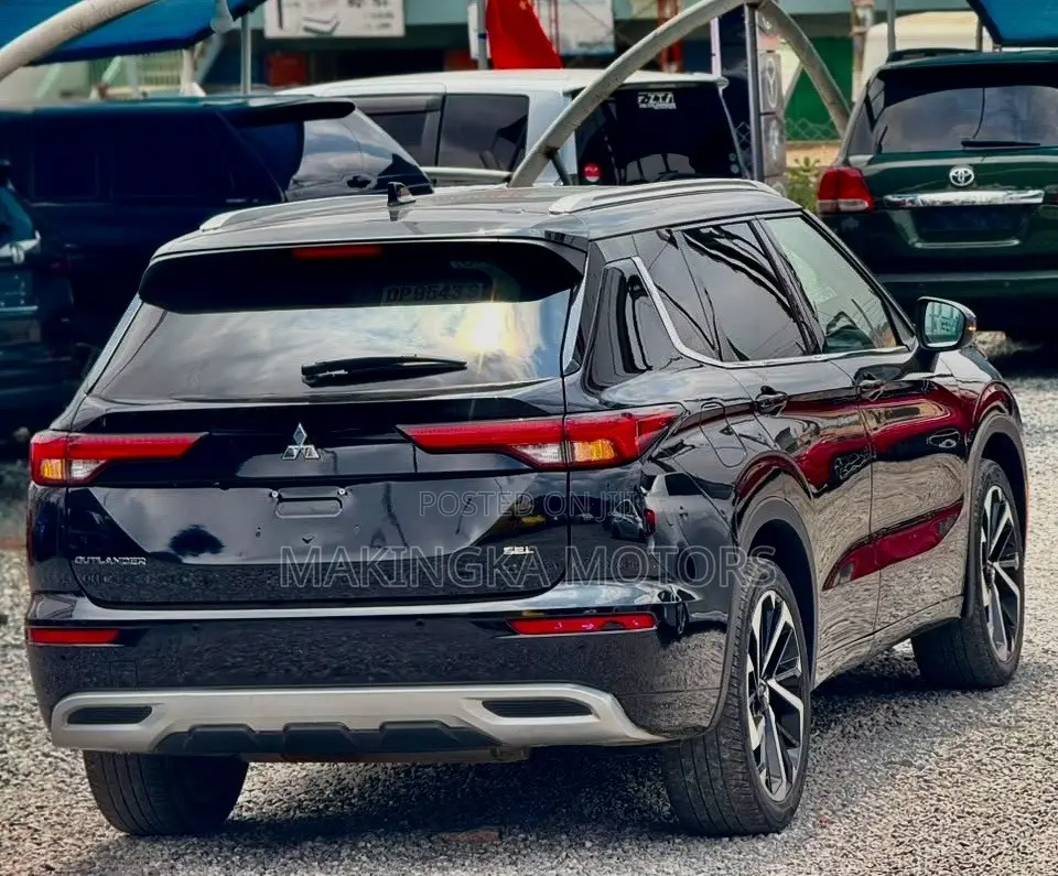 Mitsubishi Outlander SEL Black Edition 2024 Black