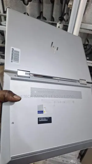 Laptop HP EliteBook 1030 8GB Intel Core i5 SSD 256GB