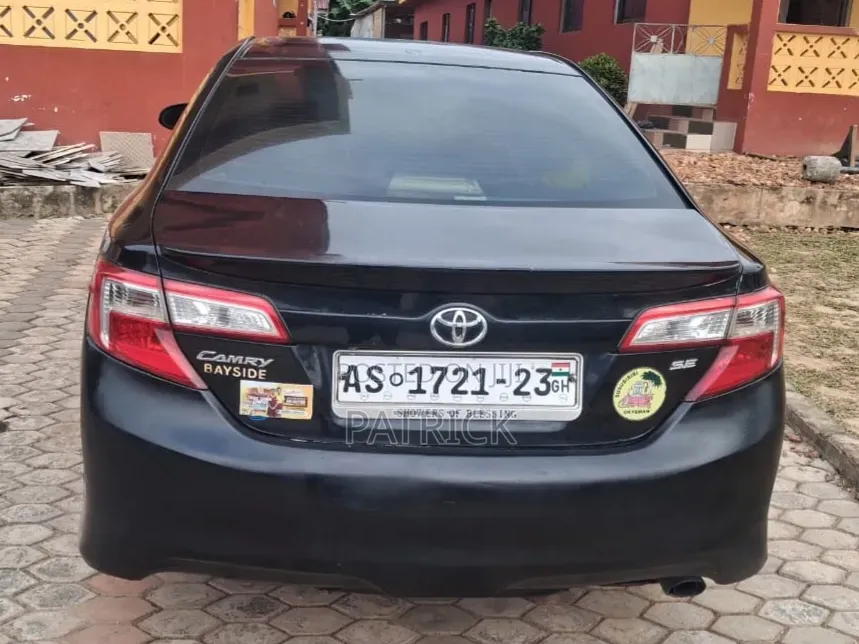 Toyota Camry SE 4dr Sedan (2.5L 4cyl 6A) 2014 Black