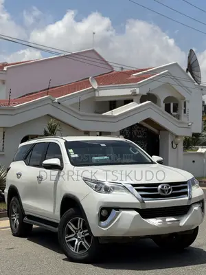 Toyota Fortuner 3.0 D AWD 2020 White