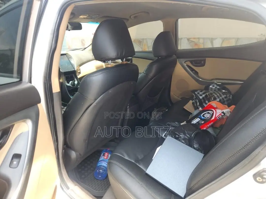 Hyundai Elantra 2013 Silver
